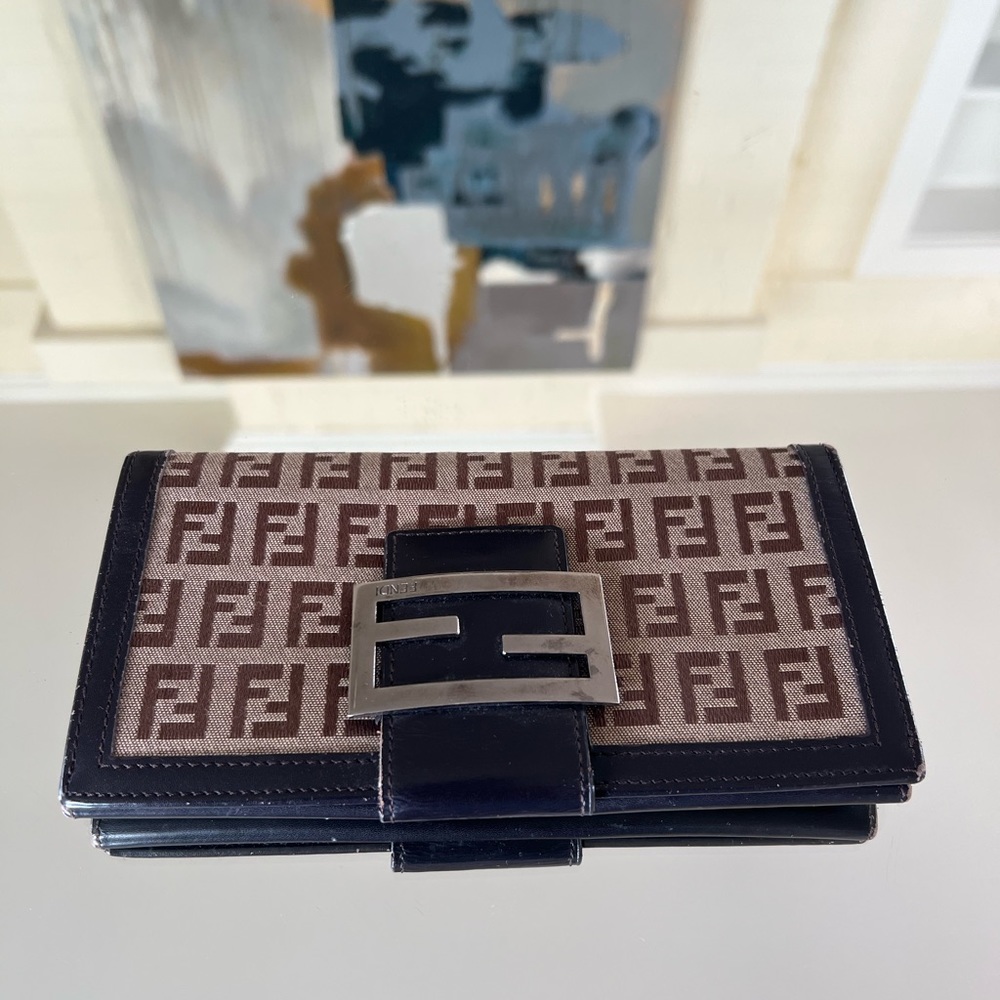 FENDI womens wallet